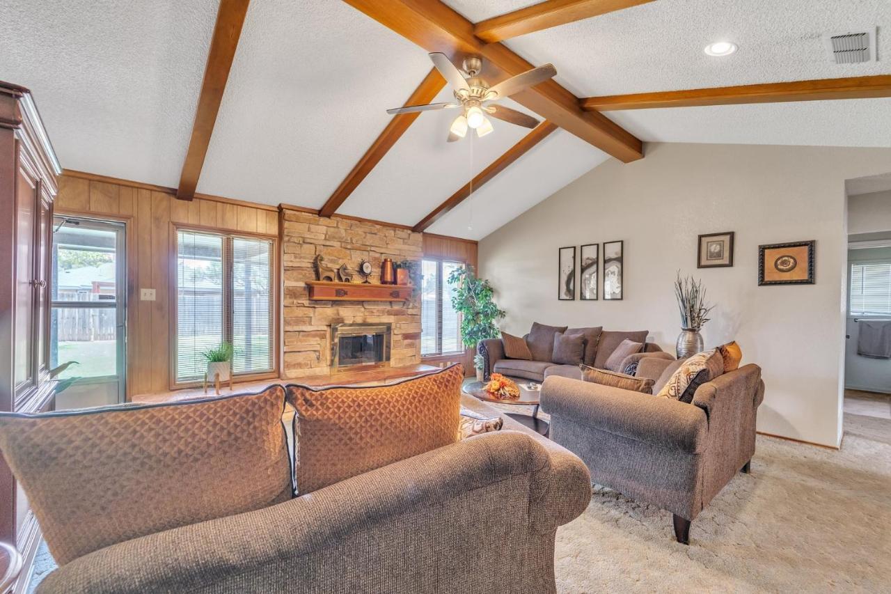 Homestead House - In Shadow Hills Golf Course Division Home Lubbock Exteriör bild